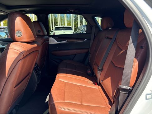 New 2026 Cadillac XT5 Sportv image 10