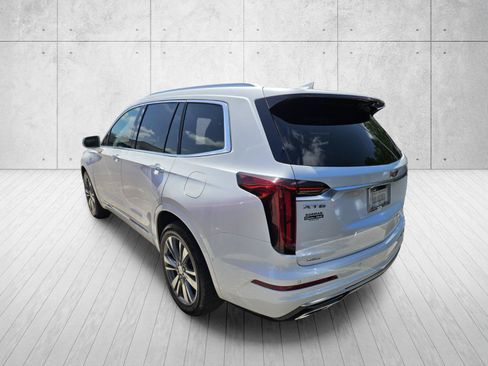 Used 2020 Cadillac XT6 Premium Luxury w/ Platinum Package AWD/4WD image 9