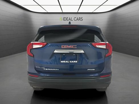 Used 2023 GMC Terrain SLE w/ LPO, Floor Liner Package AWD/4WD image 6