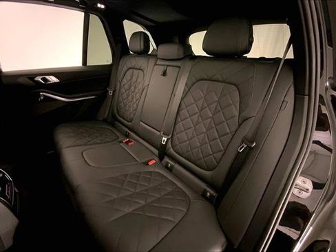Used 2025 BMW X5 xDrive40i w/ Premium Package image 14