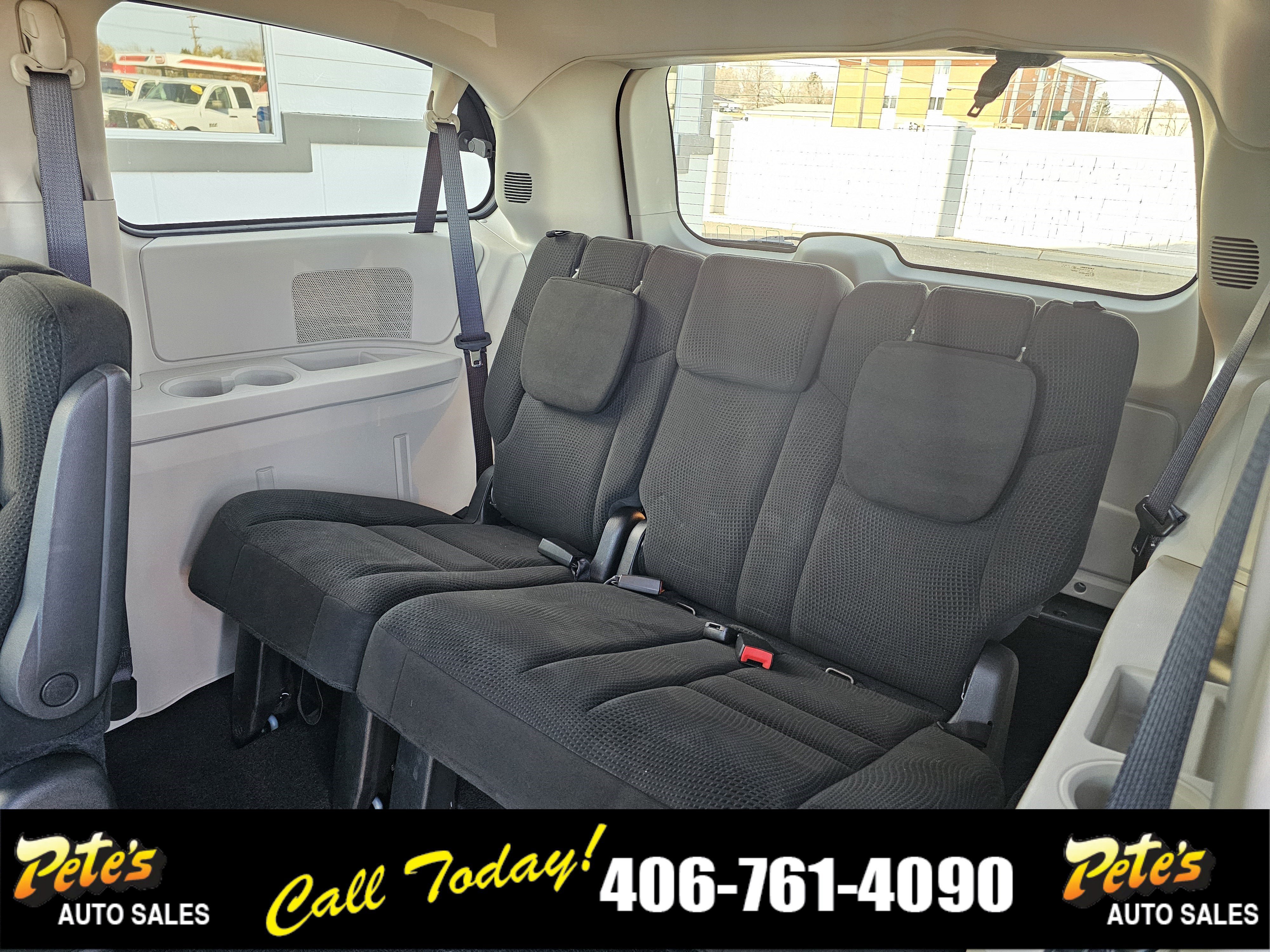 Used 2016 Dodge Grand Caravan SE w/ Quick Order Package 29E SE FWD image 12