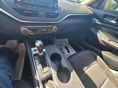 Used 2020 Nissan Altima 2.5 S image 16