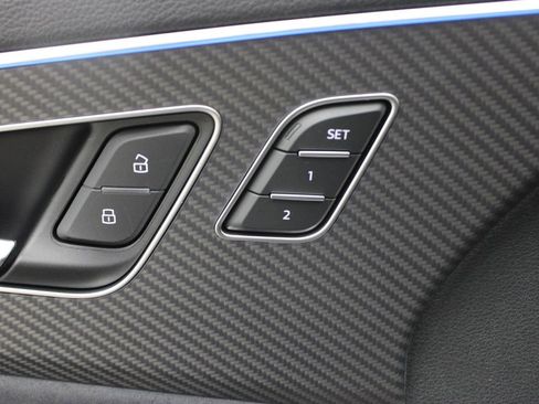 New 2026 Audi SQ7 Premium Plus AWD/4WD image 19