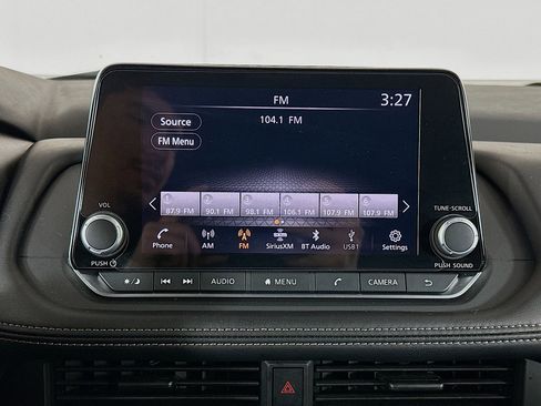 Used 2024 Nissan Rogue S FWD image 21