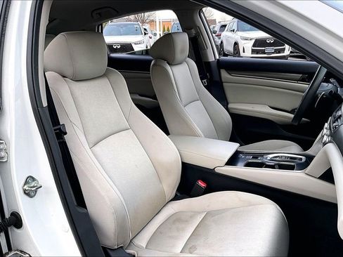 Used 2018 Honda Accord Hybrid image 27