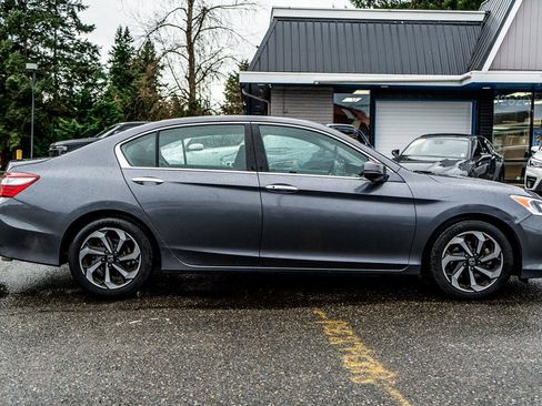 Used 2017 Honda Accord EX-L image 16