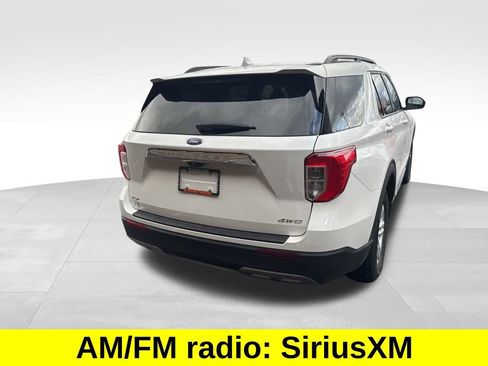 Used 2022 Ford Explorer XLT w/ Equipment Group 202A image 5