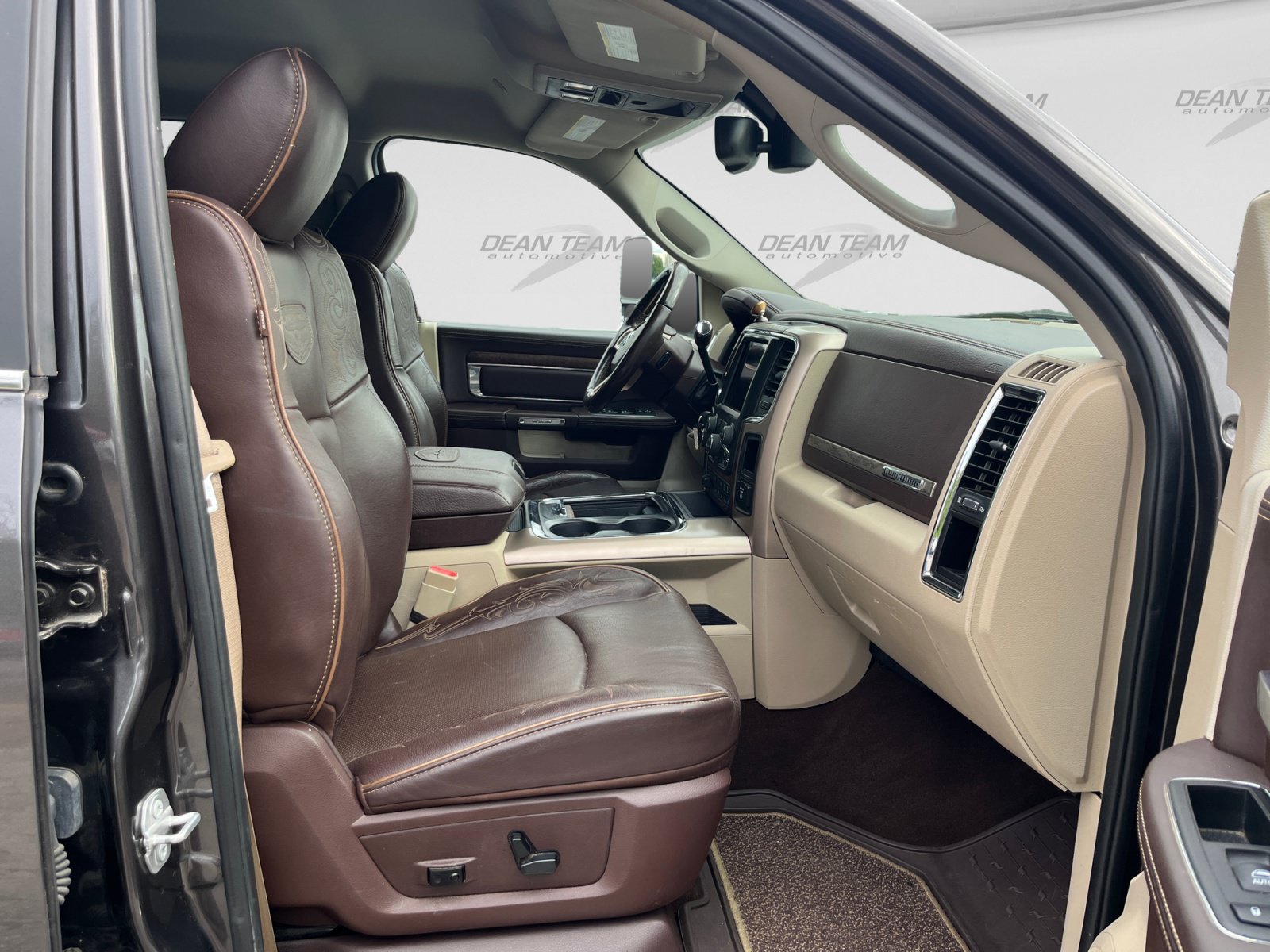 Used 2018 RAM 3500 Laramie Longhorn AWD/4WD image 15