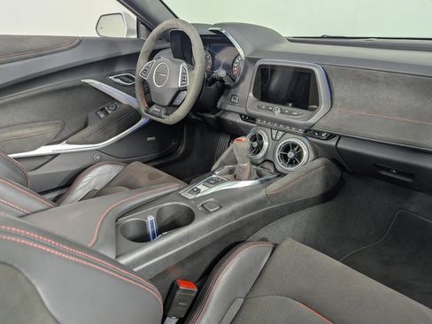 Used 2022 Chevrolet Camaro ZL1 image 24