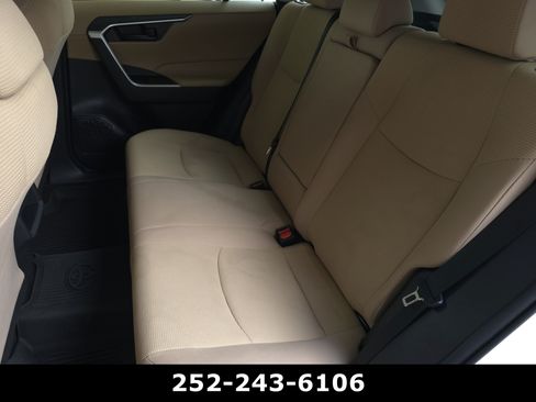 Used 2021 Toyota RAV4 LE FWD image 26