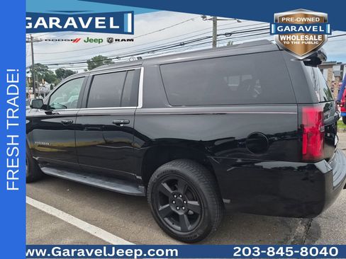 Used 2015 Chevrolet Suburban LT w/ Luxury Package AWD/4WD image 14
