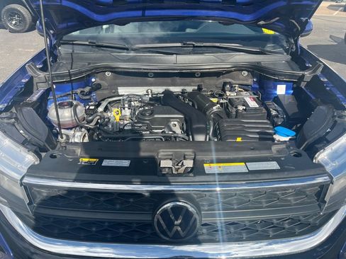 Used 2022 Volkswagen Taos SE image 21