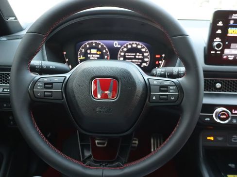 Used 2025 Honda Civic Type R image 10