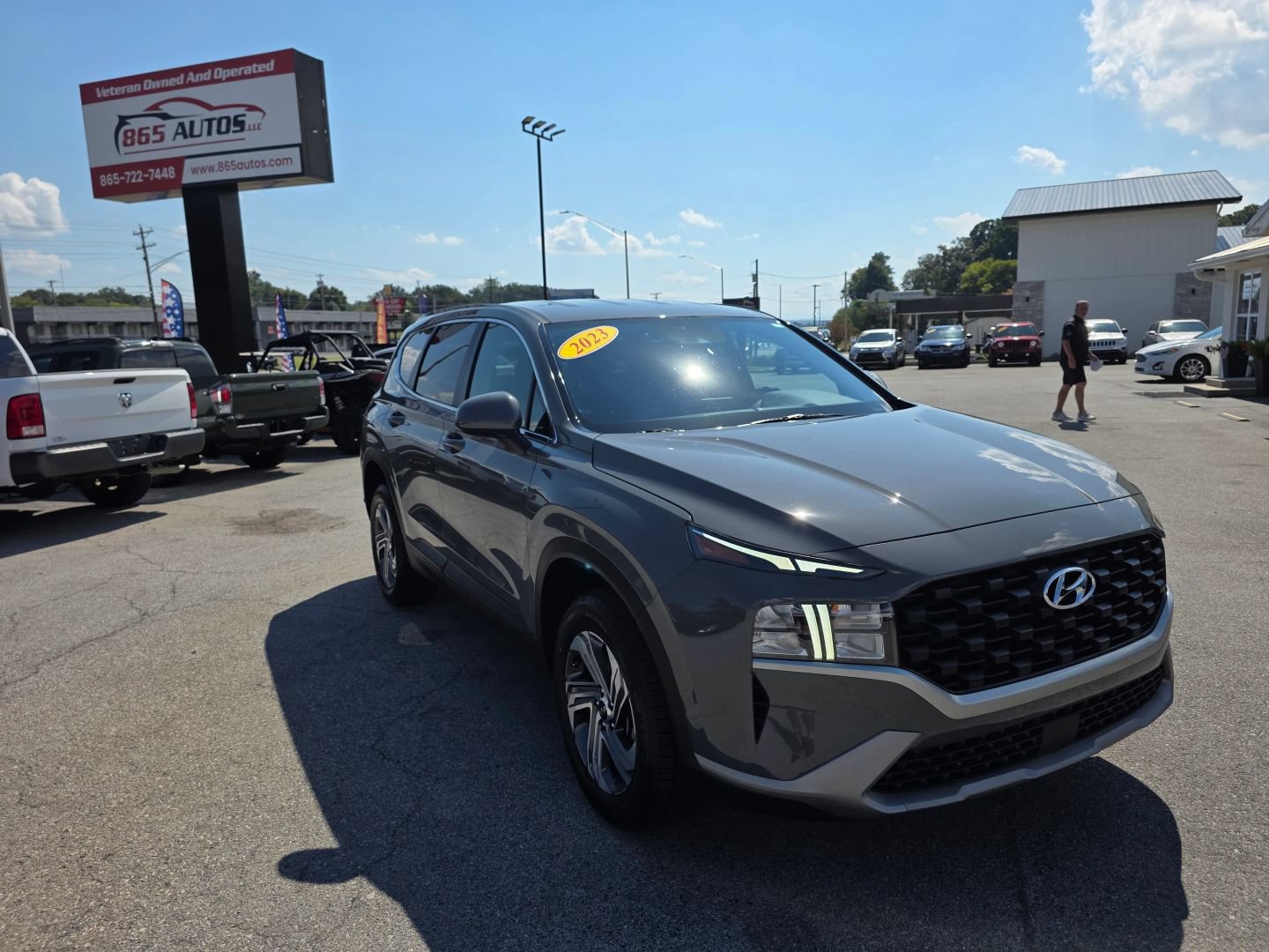 Used 2023 Hyundai Santa Fe SE AWD/4WD image 9