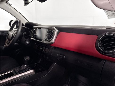 Certified 2022 Toyota Tacoma SR5 w/ Technology Package image 36