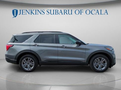 Used 2026 Ford Explorer Active w/ Active Comfort Package AWD/4WD image 2