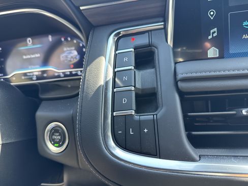 Used 2024 Chevrolet Tahoe LT w/ LT Signature Plus Package RWD image 11