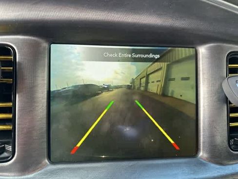 Used 2018 Dodge Charger R/T image 15