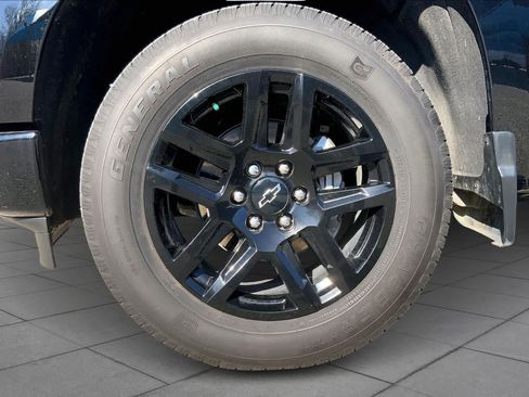 Used 2024 Chevrolet Silverado 1500 Custom w/ LPO, Dark Essentials Package image 10