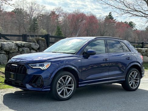 Used 2022 Audi Q3 2.0T Premium Plus w/ Premium Plus Package AWD/4WD image 16