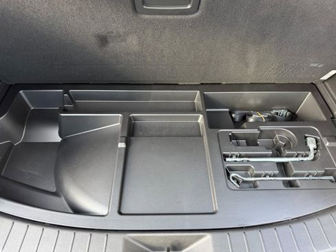 Used 2025 MAZDA CX-70 Plug-In Hybrid w/ Premium Pkg image 18