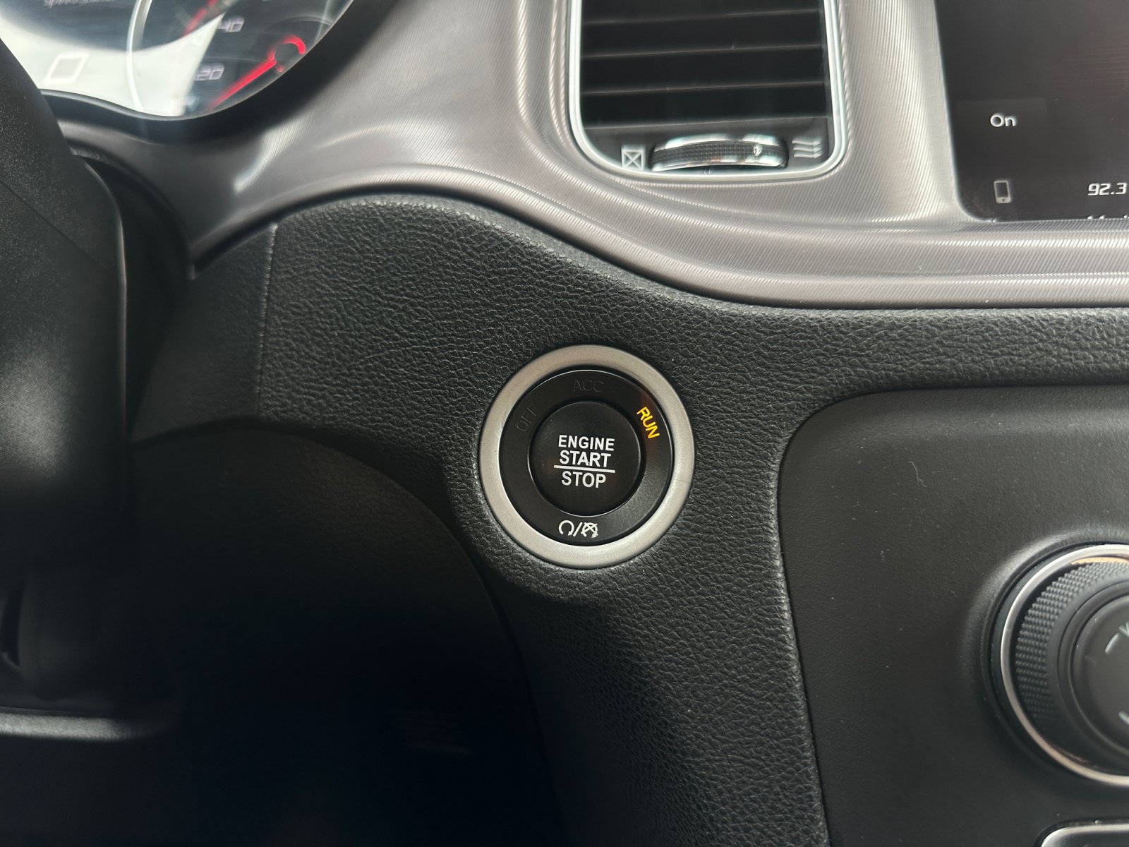 Used 2023 Dodge Charger SXT RWD image 27