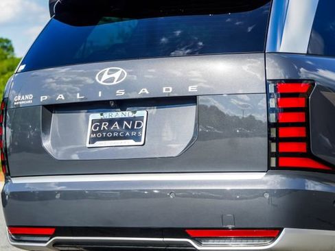Certified 2026 Hyundai Palisade Calligraphy FWD image 14