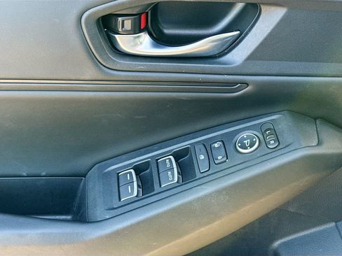 Used 2023 Honda Accord EX image 21
