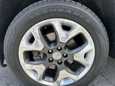 Used 2018 Jeep Compass Limited w/ Navigation Group image 10