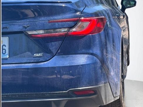 Used 2025 Toyota Camry SE FWD image 7