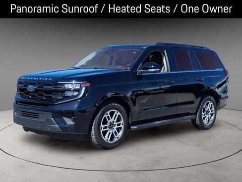 Used 2025 Ford Expedition Active AWD/4WD image 1