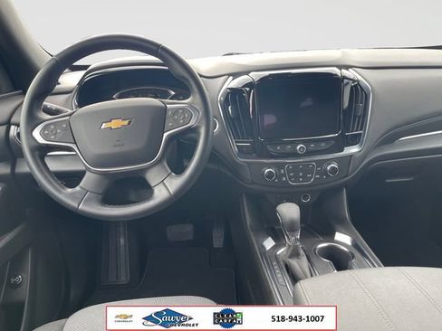 Used 2023 Chevrolet Traverse LT AWD/4WD image 15