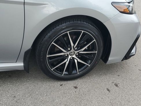 Used 2023 Toyota Camry SE FWD image 6