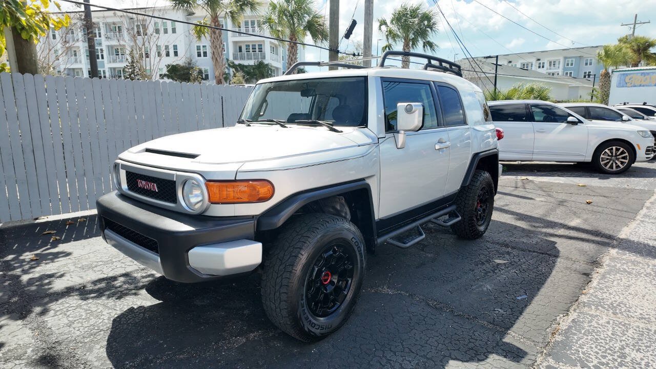 Used 2008 Toyota FJ Cruiser 4WD w/ Upgrade Pkg 2 image 4