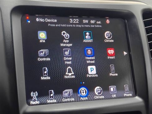 Used 2017 Jeep Cherokee Latitude w/ Cold Weather Group FWD image 30