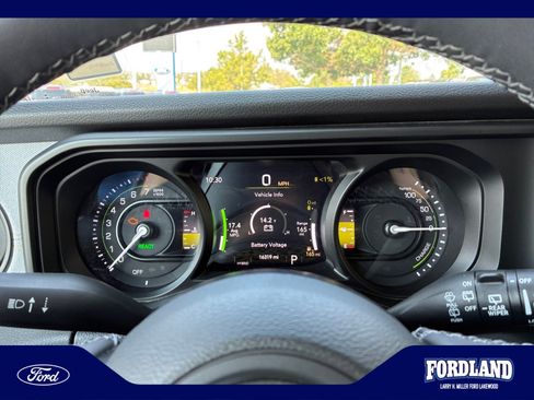 Used 2025 Jeep Wrangler Unlimited Sport S 4xe AWD/4WD image 11