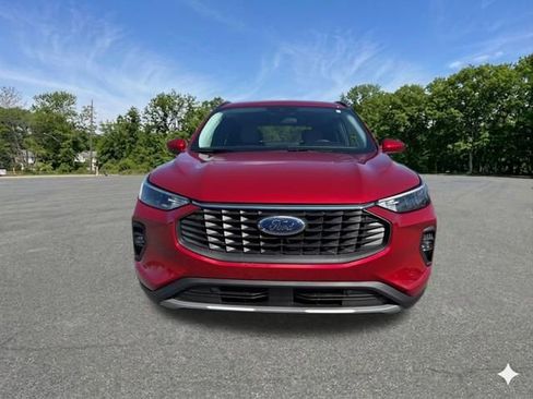 Used 2025 Ford Escape SE FWD image 3