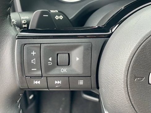 Certified 2023 Nissan Rogue SV w/ SV Premium B Package AWD/4WD image 19