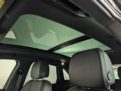 New 2026 Porsche Macan AWD/4WD image 30