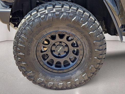 Used 2025 Ford Bronco Raptor w/ Interior Carbon Fiber Pack AWD/4WD image 11