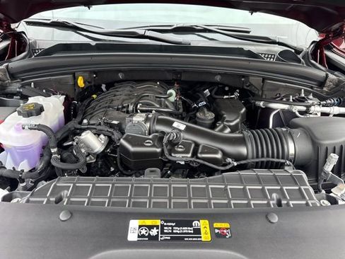 New 2025 Jeep Grand Cherokee L Limited w/ Trailer Tow Package image 18