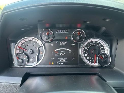 Used 2018 RAM 2500 Laramie image 28