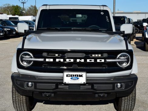 New 2026 Ford Bronco Outer Banks AWD/4WD image 2
