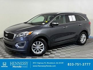 Used 2018 Kia Sorento FWD video 1