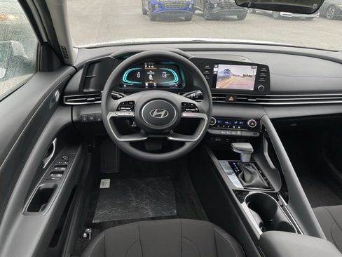 New 2025 Hyundai Elantra Blue w/ Cargo Package image 20