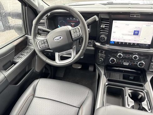 New 2026 Ford F250 Lariat w/ Black Appearance Package AWD/4WD image 14