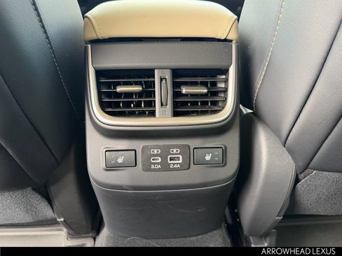 Used 2025 Subaru Outback Limited AWD/4WD image 18