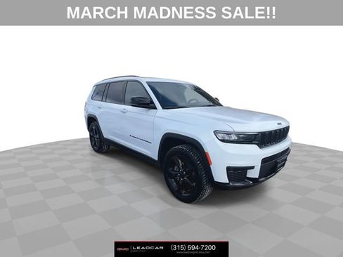 Used 2023 Jeep Grand Cherokee L Laredo image 2