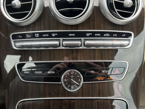 Used 2023 Mercedes-Benz C 300 4MATIC Cabriolet image 19