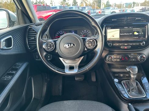 Used 2020 Kia Soul EX FWD image 7